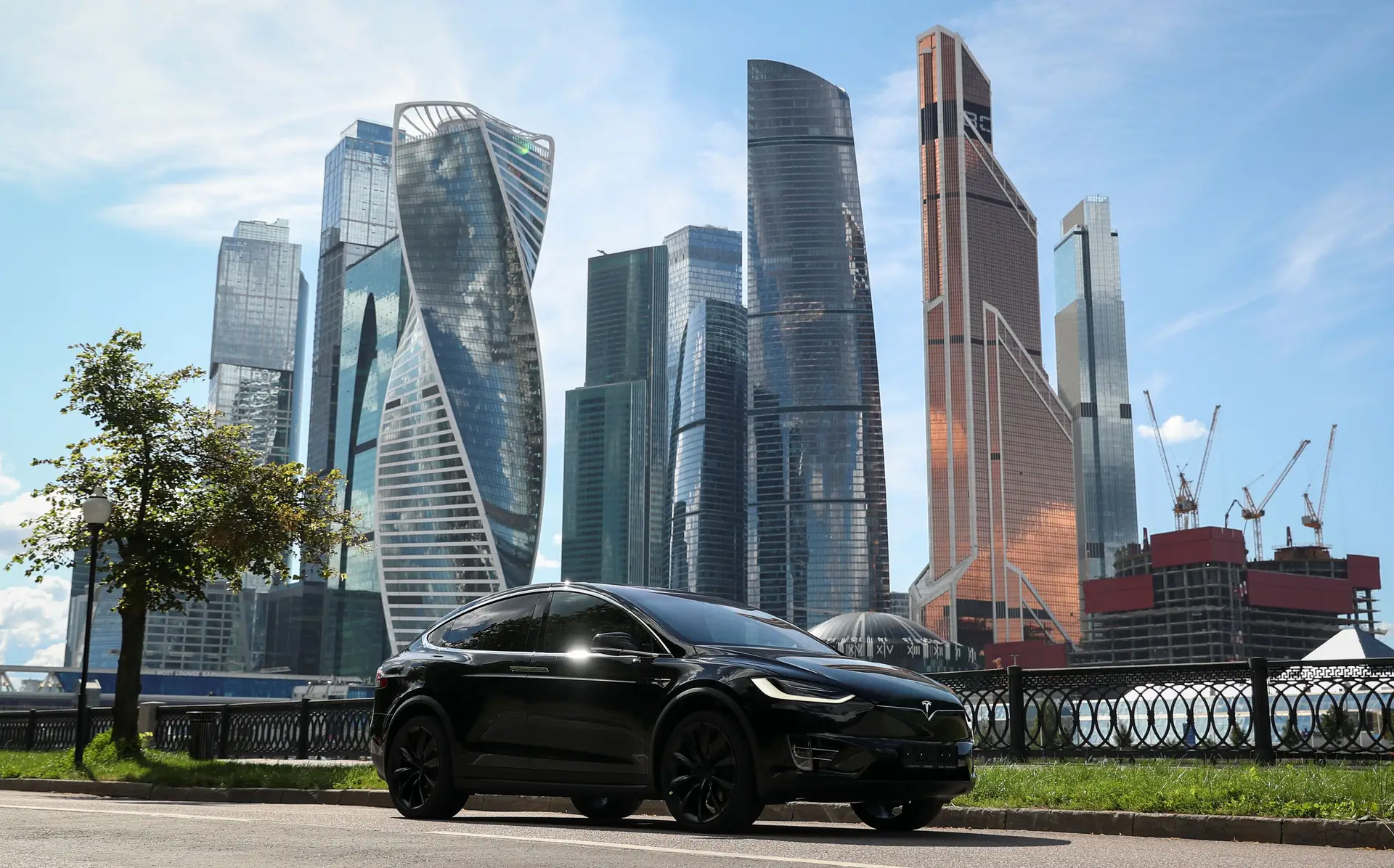 Tesla anuncia lucros de 596 M€ em 2020