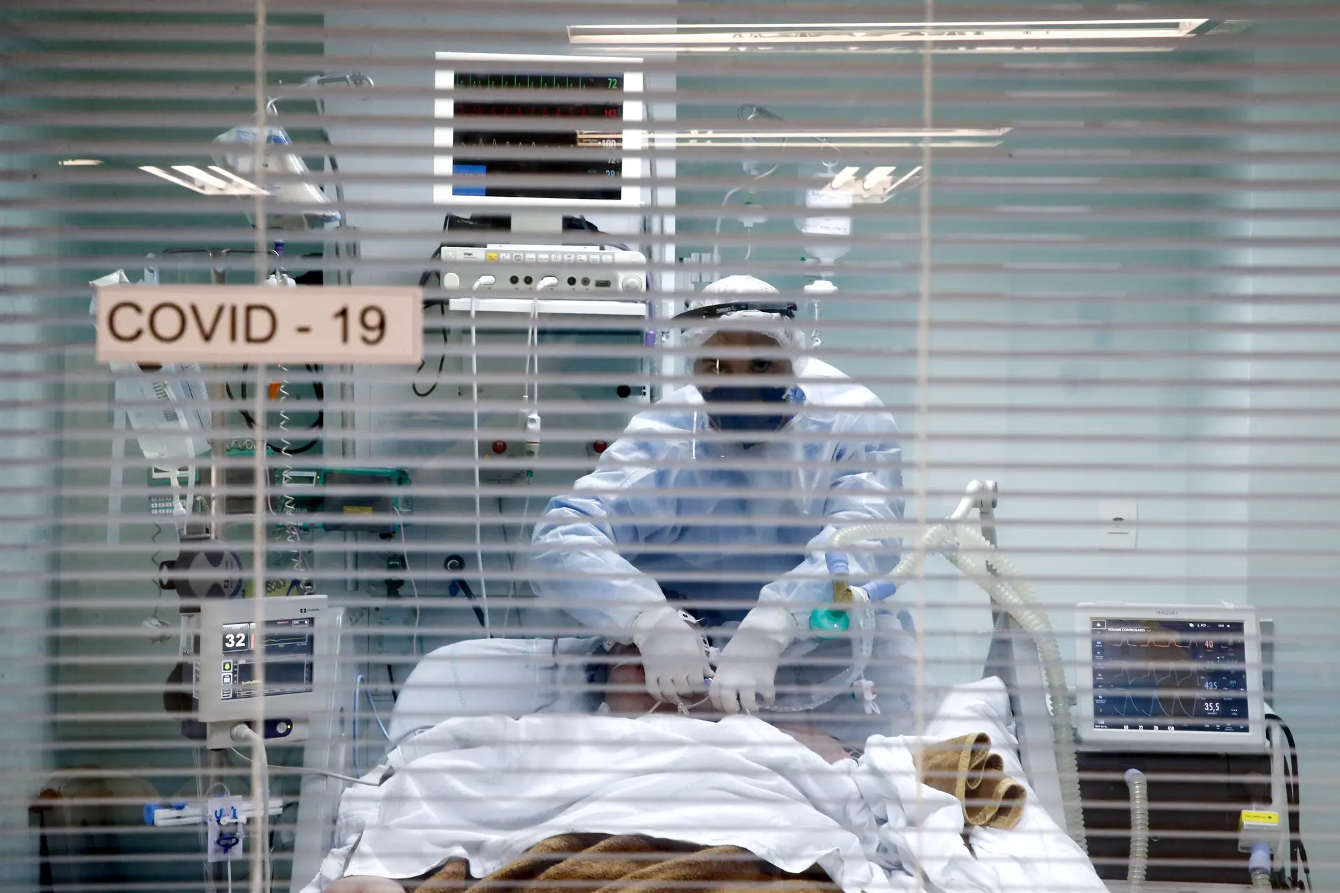 Covid-19. Brasil ultrapassa as 189 mil mortes desde o início da pandemia