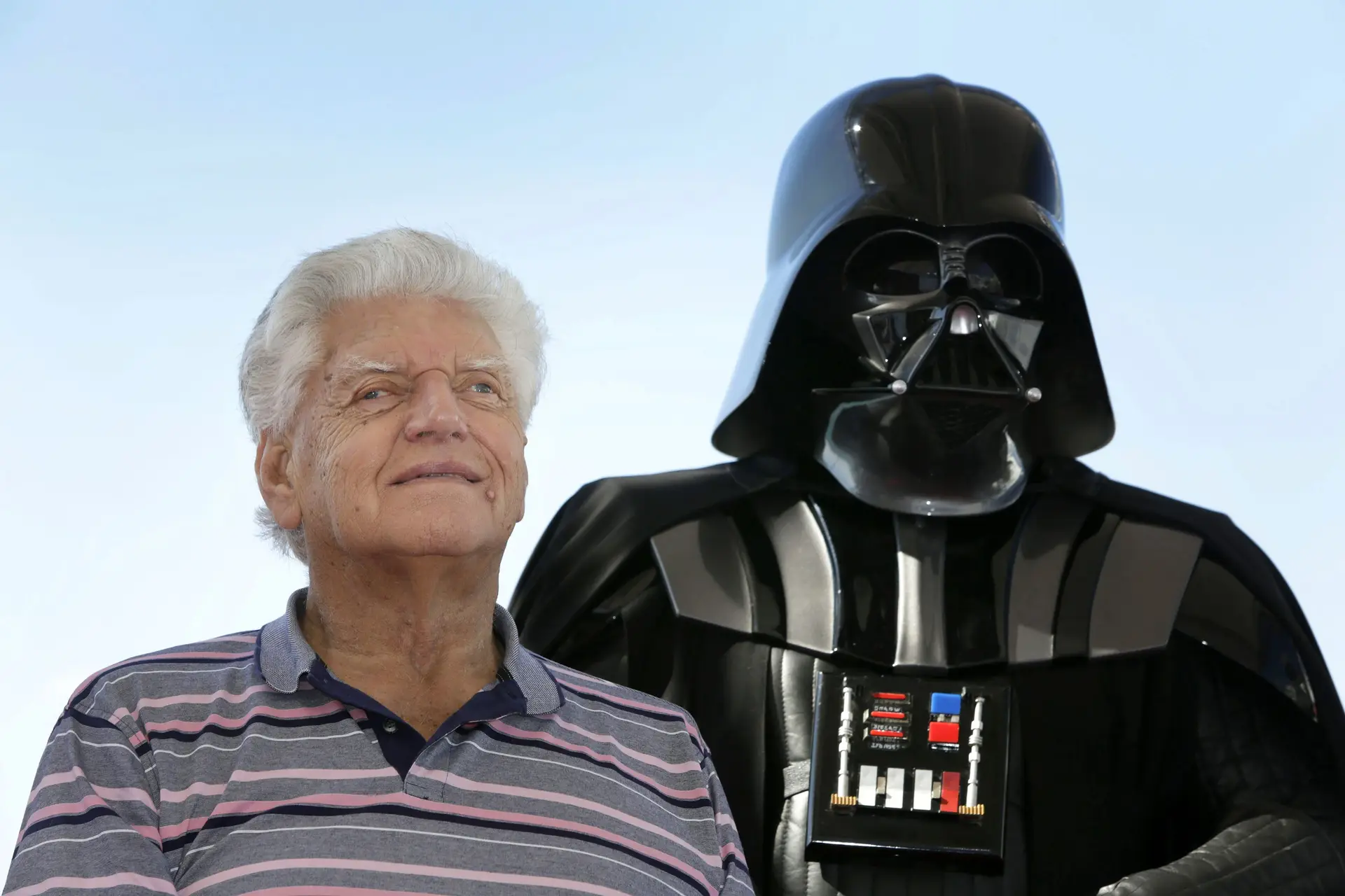 Morreu a 29 de novembro, aos 85 anos, o ator britânico David Prowse que interpretou a personagem Darth Vader original da saga Star Wars - Guerra das Estrelas, entre 1977 e 1983.