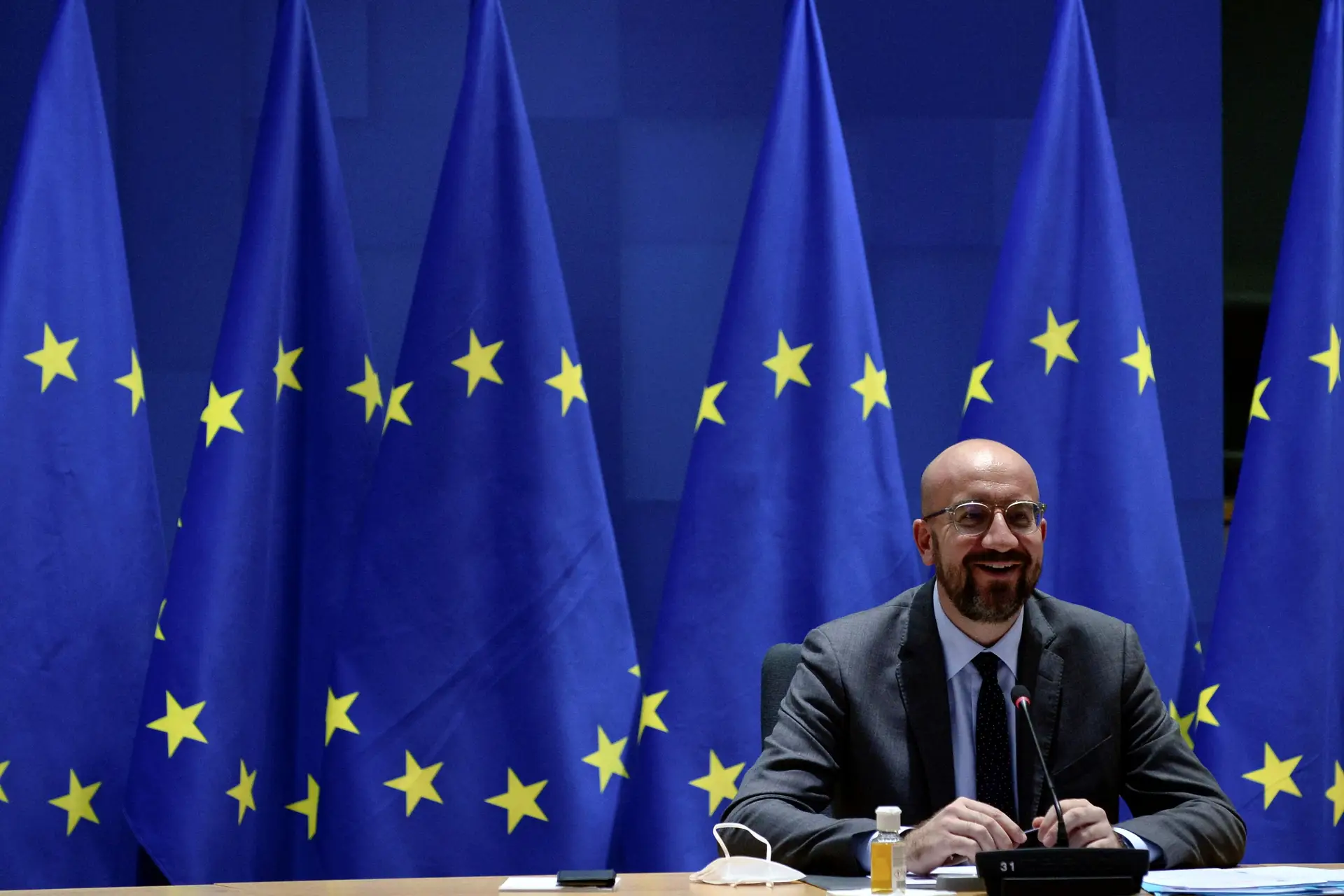 União Europeia convida Joe Biden para cimeira presencial no início de 2021
