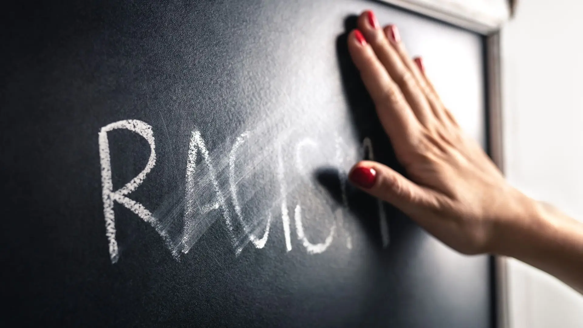 “Sai barato ser racista em Portugal”: associação cigana denuncia casos de discriminação