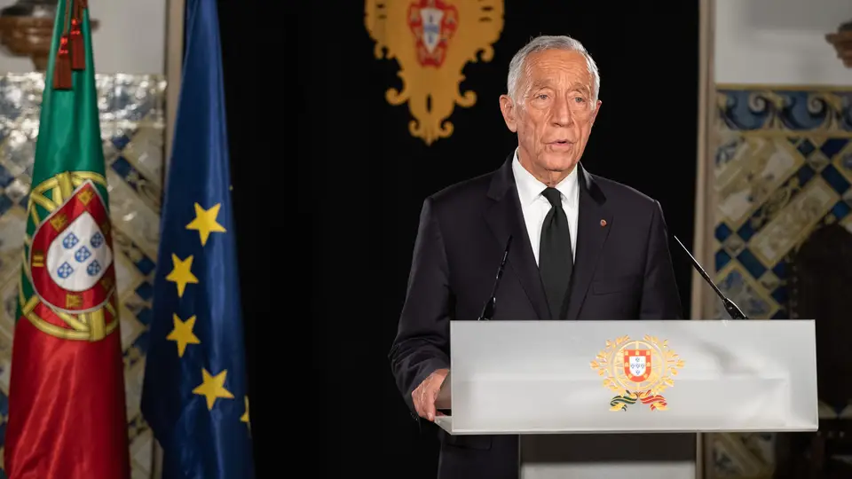 O Presidente da República, Marcelo Rebelo de Sousa, durante a comunicação ao país a partir do Palácio de Belém sobre a renovação do estado de emergência em Portugal por mais 15 dias