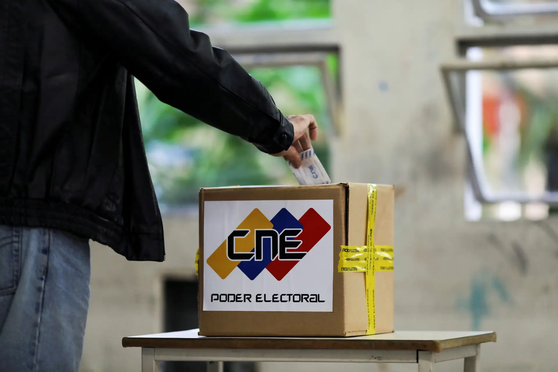 Eleições na Venezuela. Oposição afirma que participação nas primeiras horas é inferior a 3%