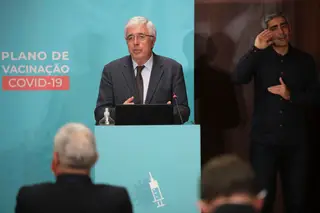 Covid-19 em Portugal. Aprovação rápida da vacina da AstraZeneca permite mais 1,4 milhões de doses