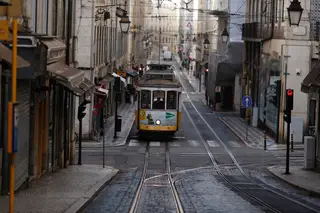 Covid-19. Confinamento geral é hipótese e poderá ser anunciado já na terça-feira