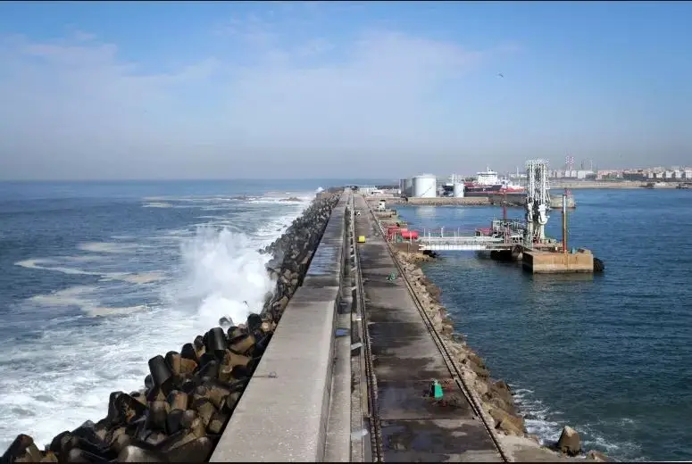 Corpo encontrado a flutuar junto ao Porto de Leixões em Matosinhos