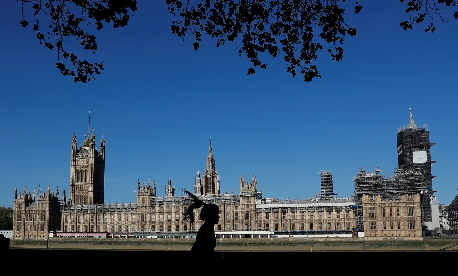 Estudar no Reino Unido pós-Brexit: burocracia e custos acrescidos no acesso a universidades