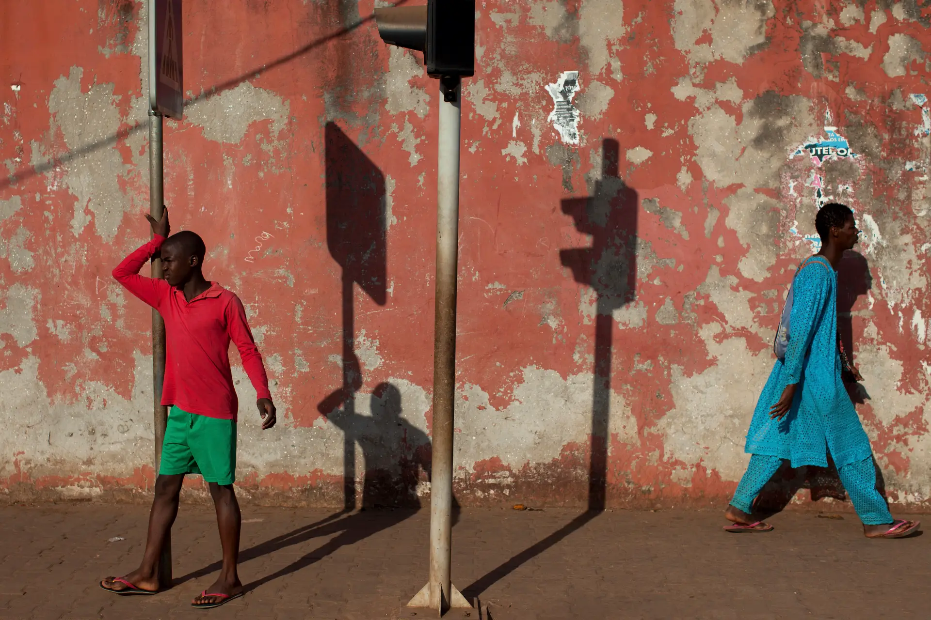 Covid-19. China promete vacina e 2,6 toneladas de arroz à Guiné-Bissau
