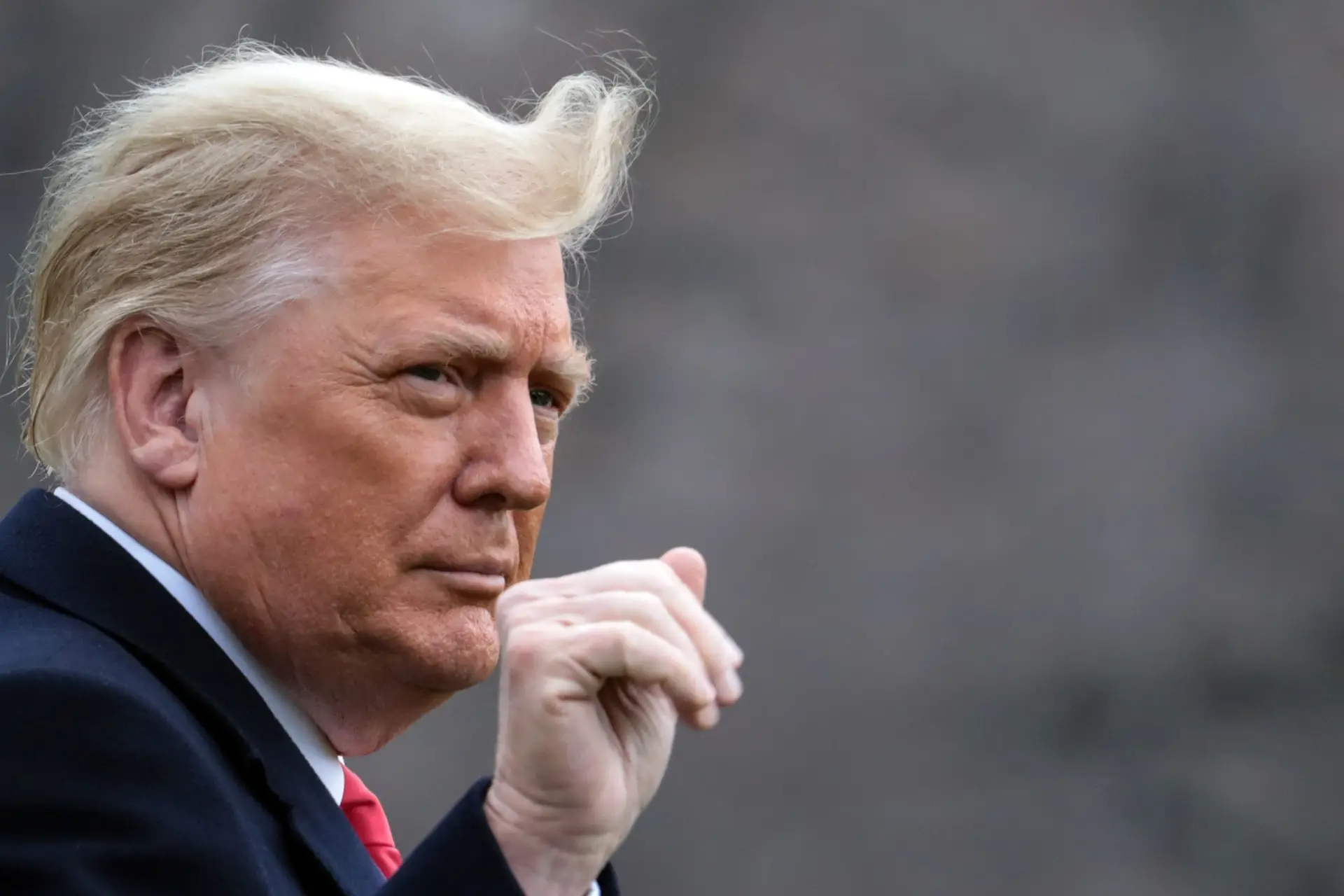 Trump desvaloriza ataque informático a agências governamentais e aponta dedo à China