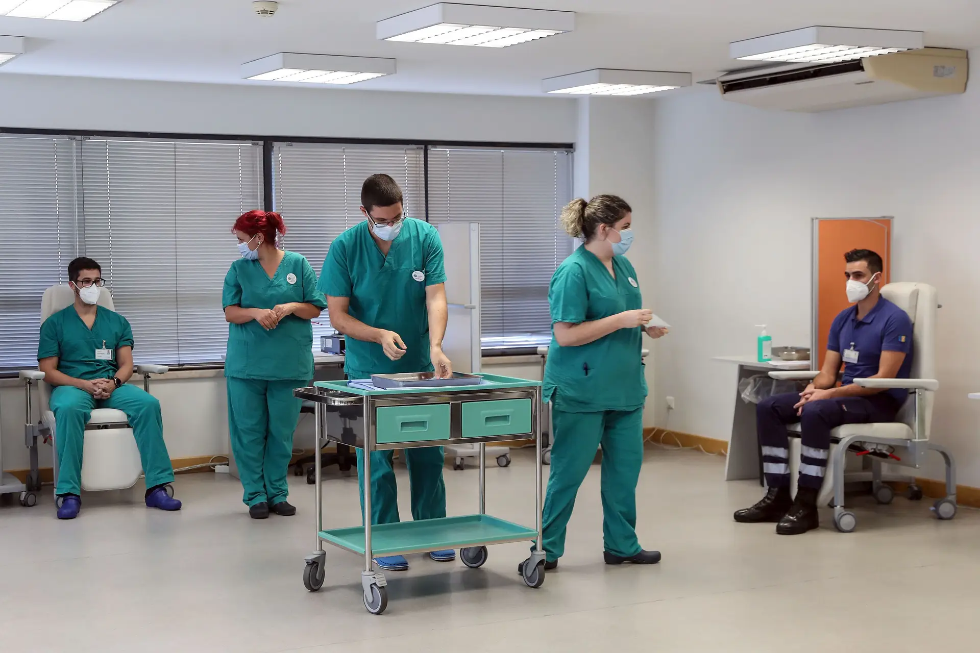 Madeira adota medidas mais restritivas para conter aumento de casos de covid-19