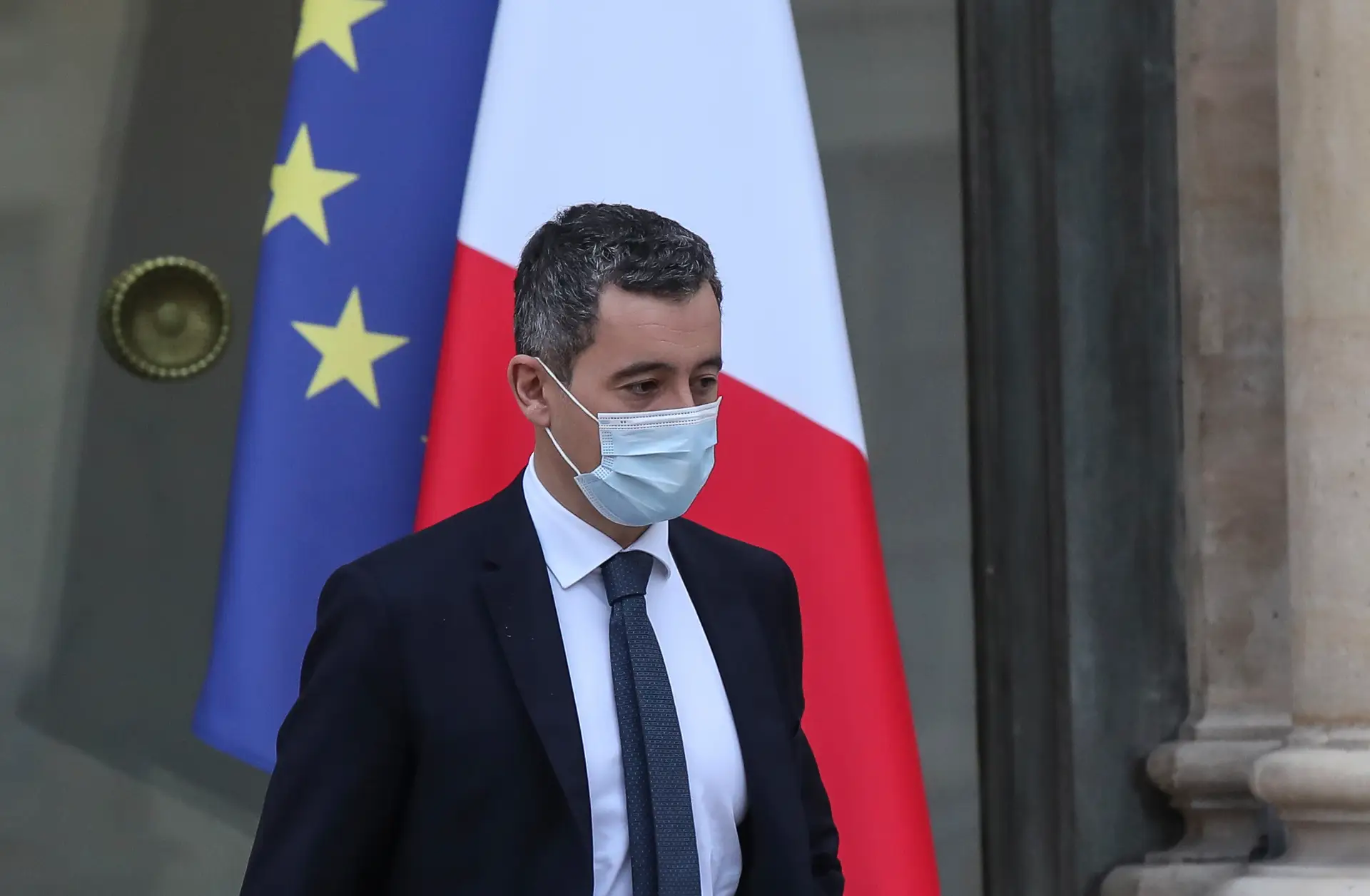 O ministro do Interior francês, Gérald Darmanin, informou que a ação das forças de segurança levou "à paragem da festa ilegal em Lieuron sem violência".