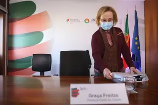 DGS avisa que valores de casos de covid-19 a circular nas redes sociais são falsos