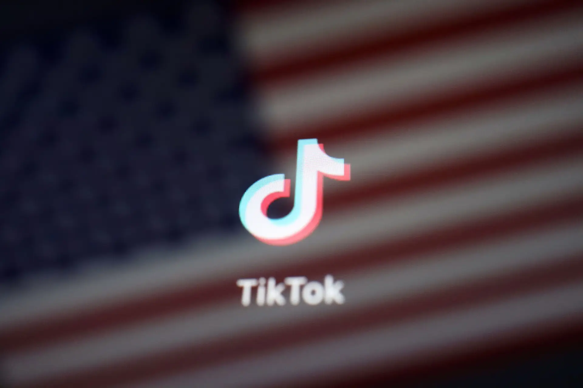 Casa Branca retira ordens de Trump para banir aplicações TikTok e WeChat