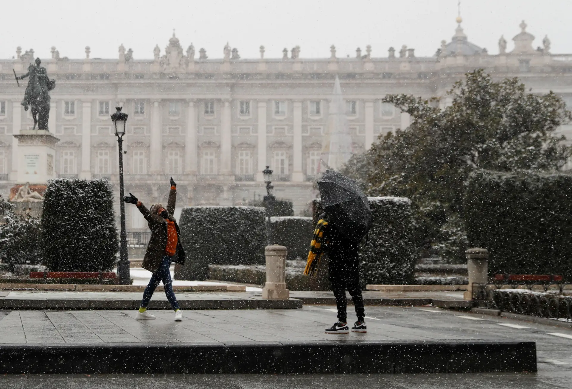 Mau tempo. Renfe suspende todos os comboios com origem e destino em Madrid