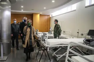 Hospitais no limite. Ministra da Saúde admite avançar com requisição civil 