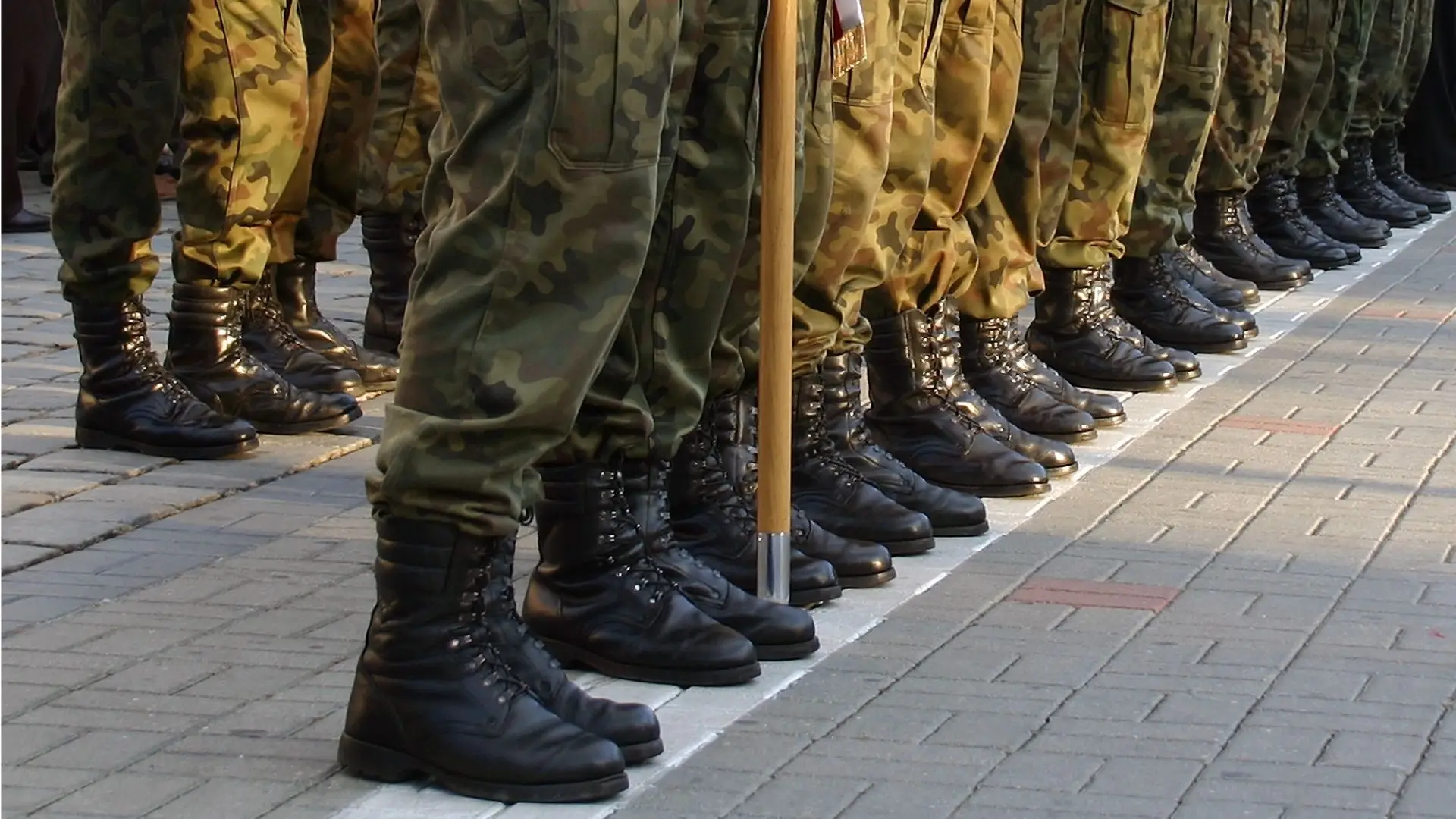 118 militares portugueses partem para o Afeganistão