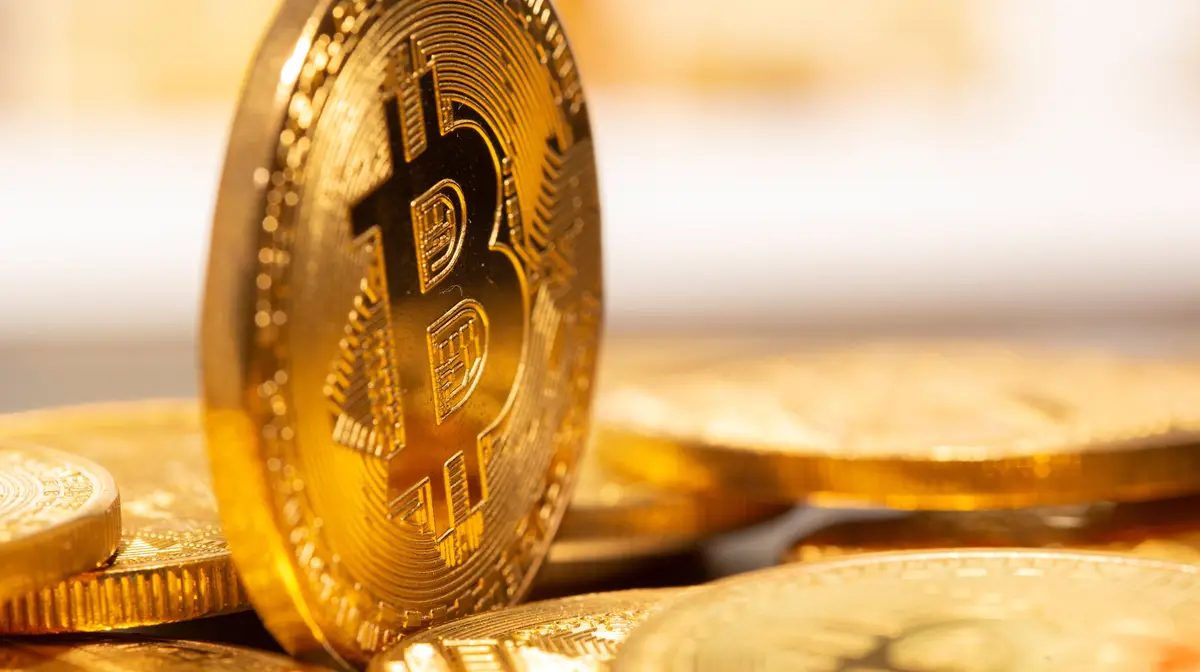 Programador perde password da Bitcoin e fica sem acesso a 180 milhões de  euros - SIC Notícias