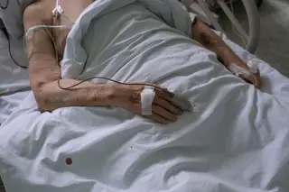 Idoso internado com covid-19 foi dado como morto apesar de estar vivo