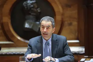 Ministro não quer, para já, alterar aulas ou avaliações presenciais no ensino superior