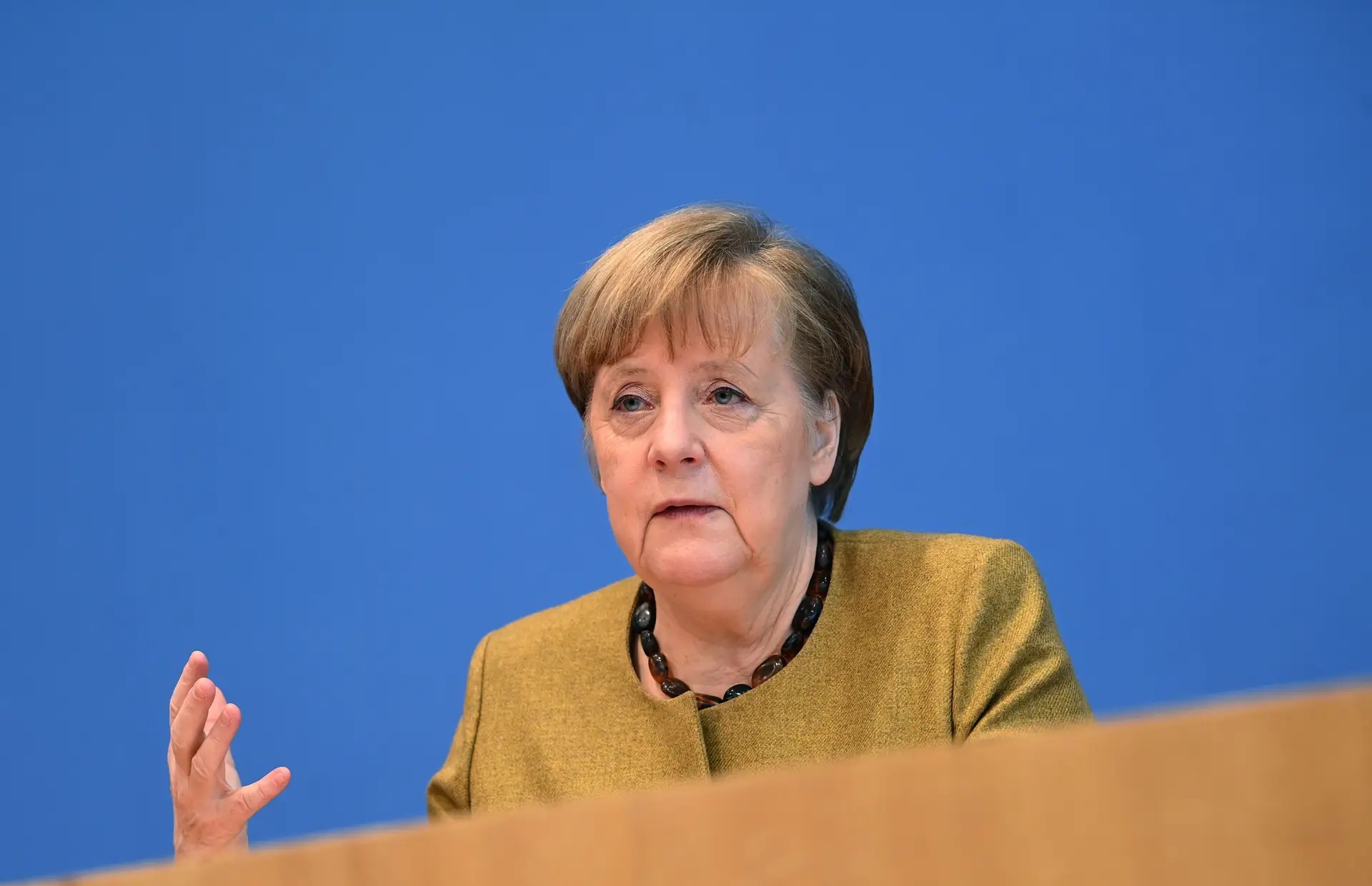 Covid-19. Merkel reúne-se com farmacêuticas para discutir fornecimento de vacinas