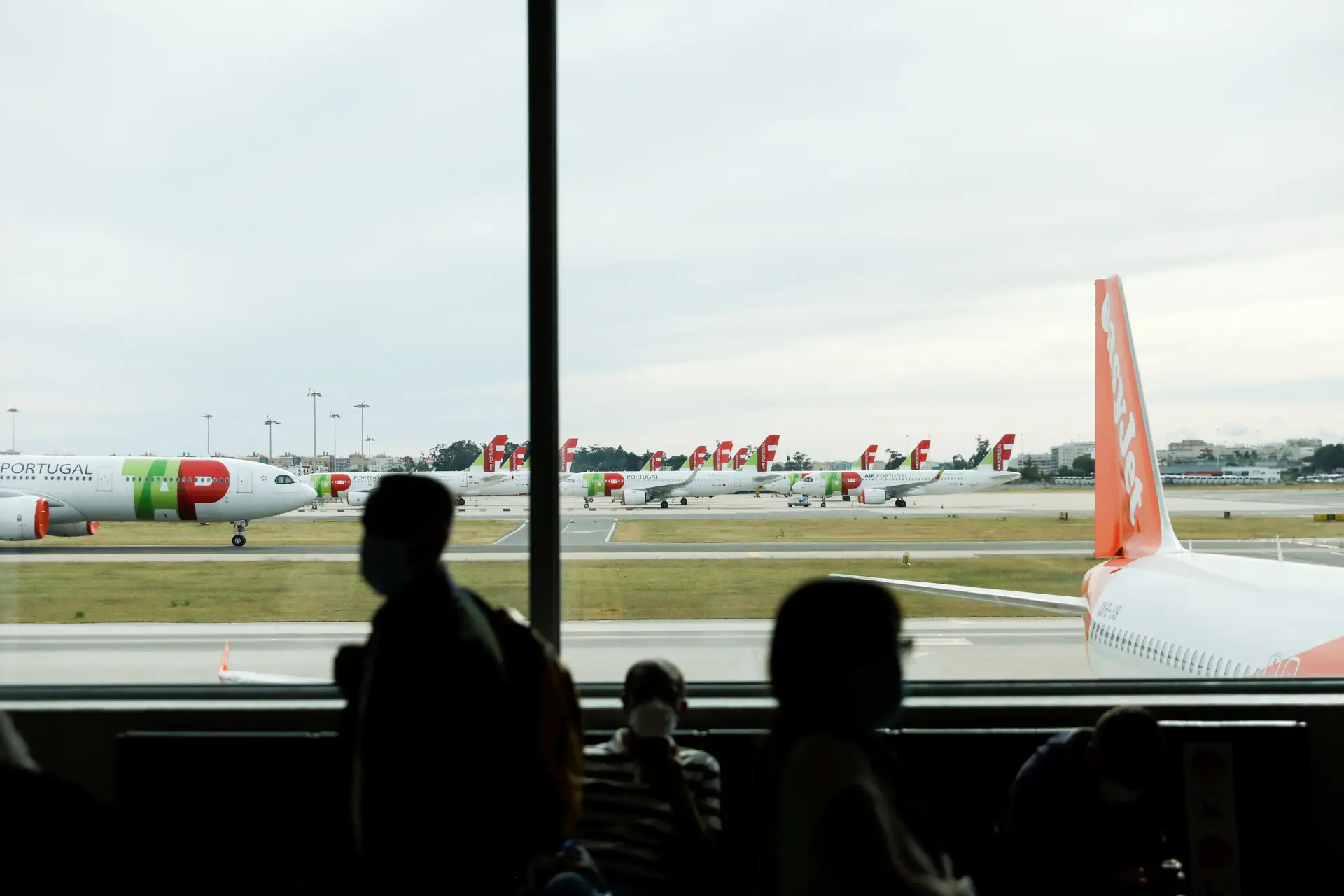 EasyJet defende testagem sem custos para passageiros em vez de proibir viagens