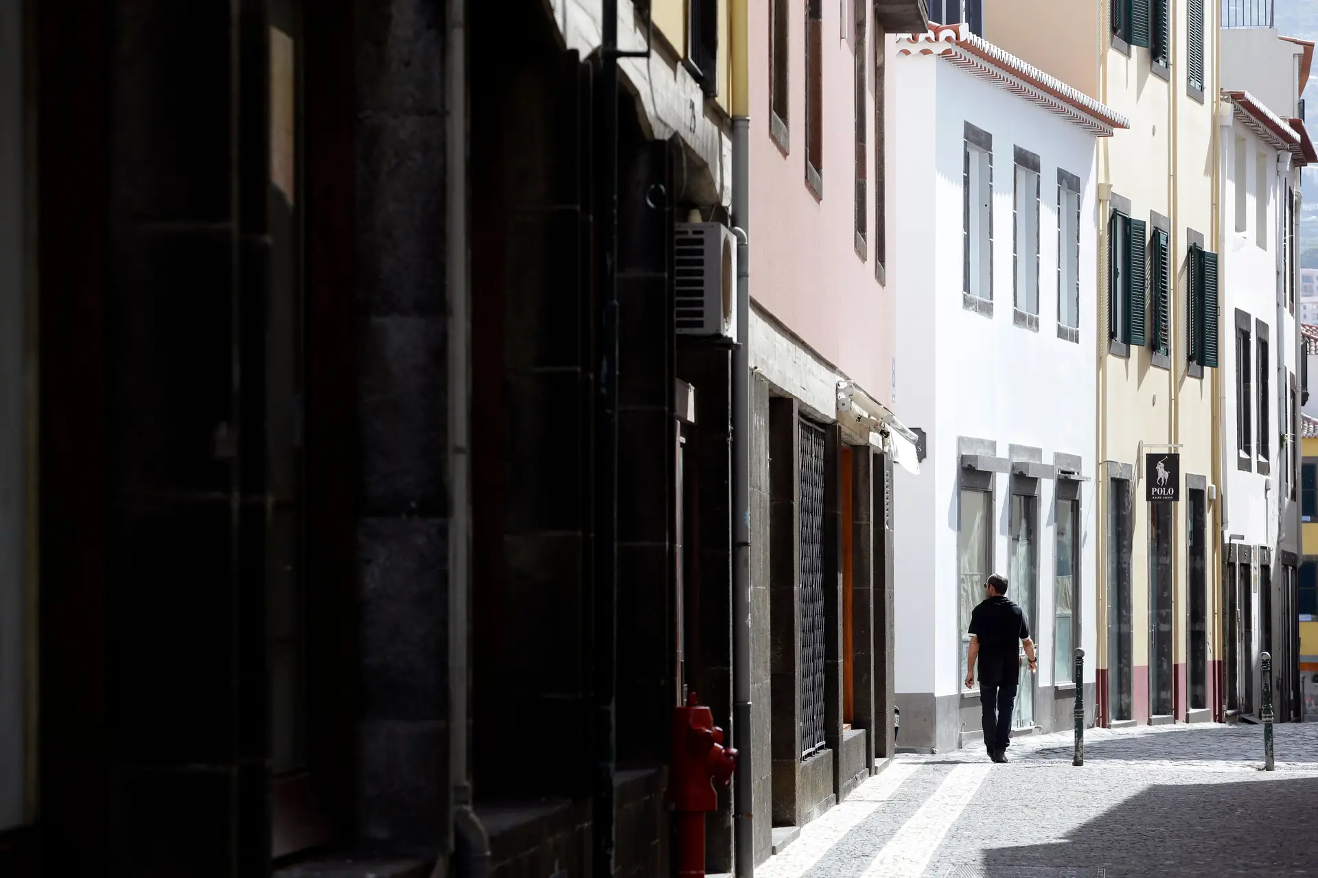 Covid-19. Novo período de confinamento em vigor na Madeira
