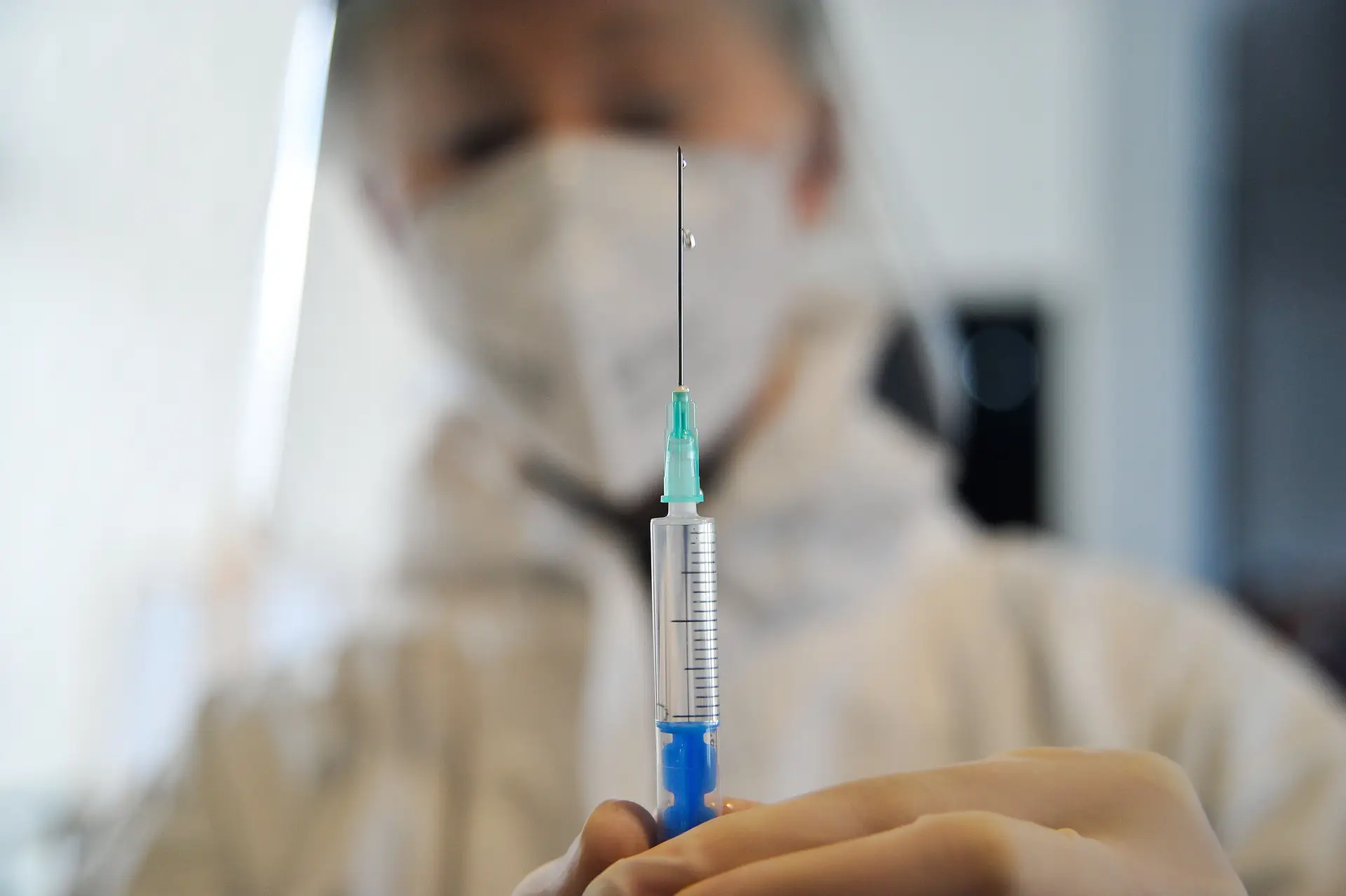 Covid-19. Imunologistas admitem que não serão necessários reforços de vacinação