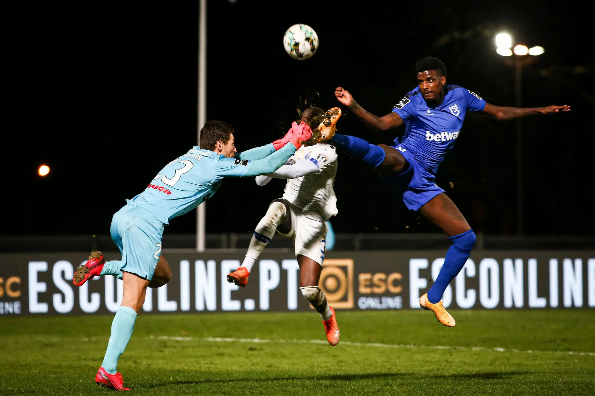 Guarda-redes do Belenenses SAD deseja melhoras a Nanu