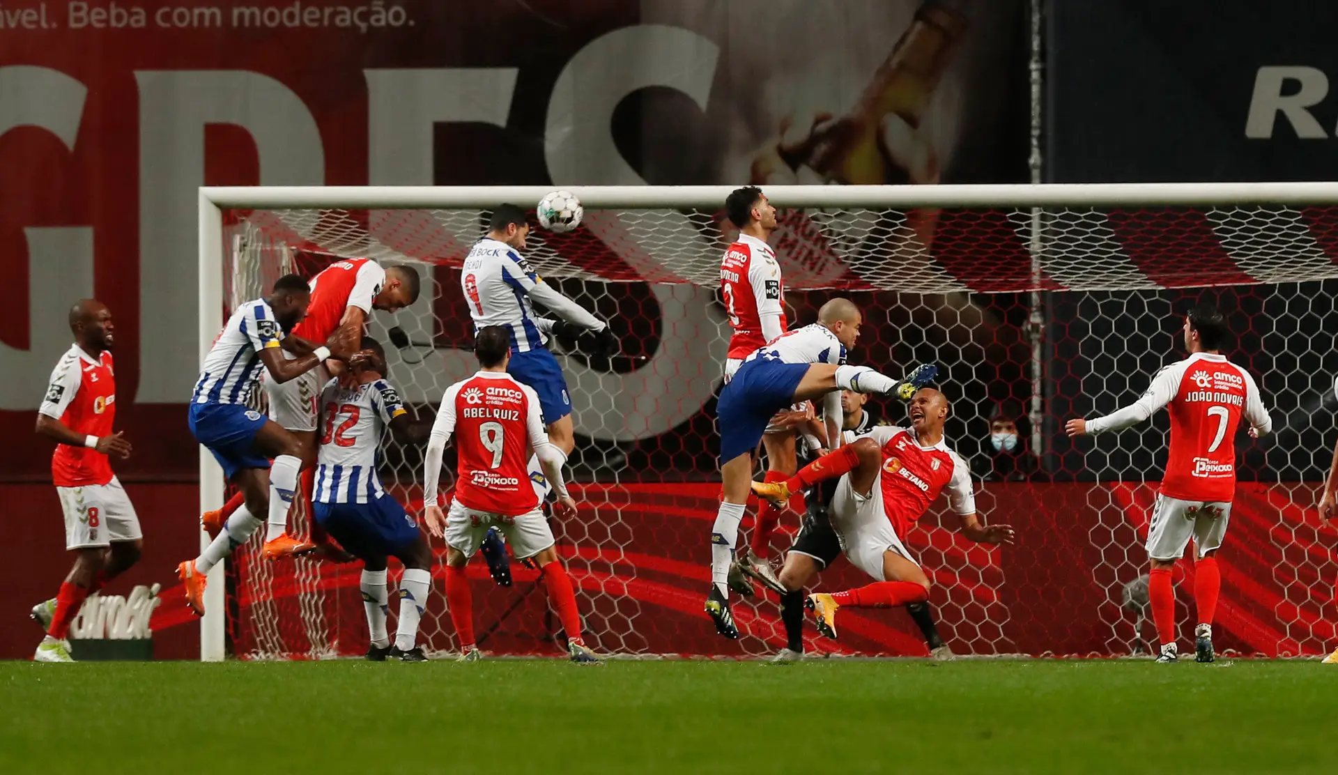 SC Braga empata com o FC Porto a dois minutos do fim