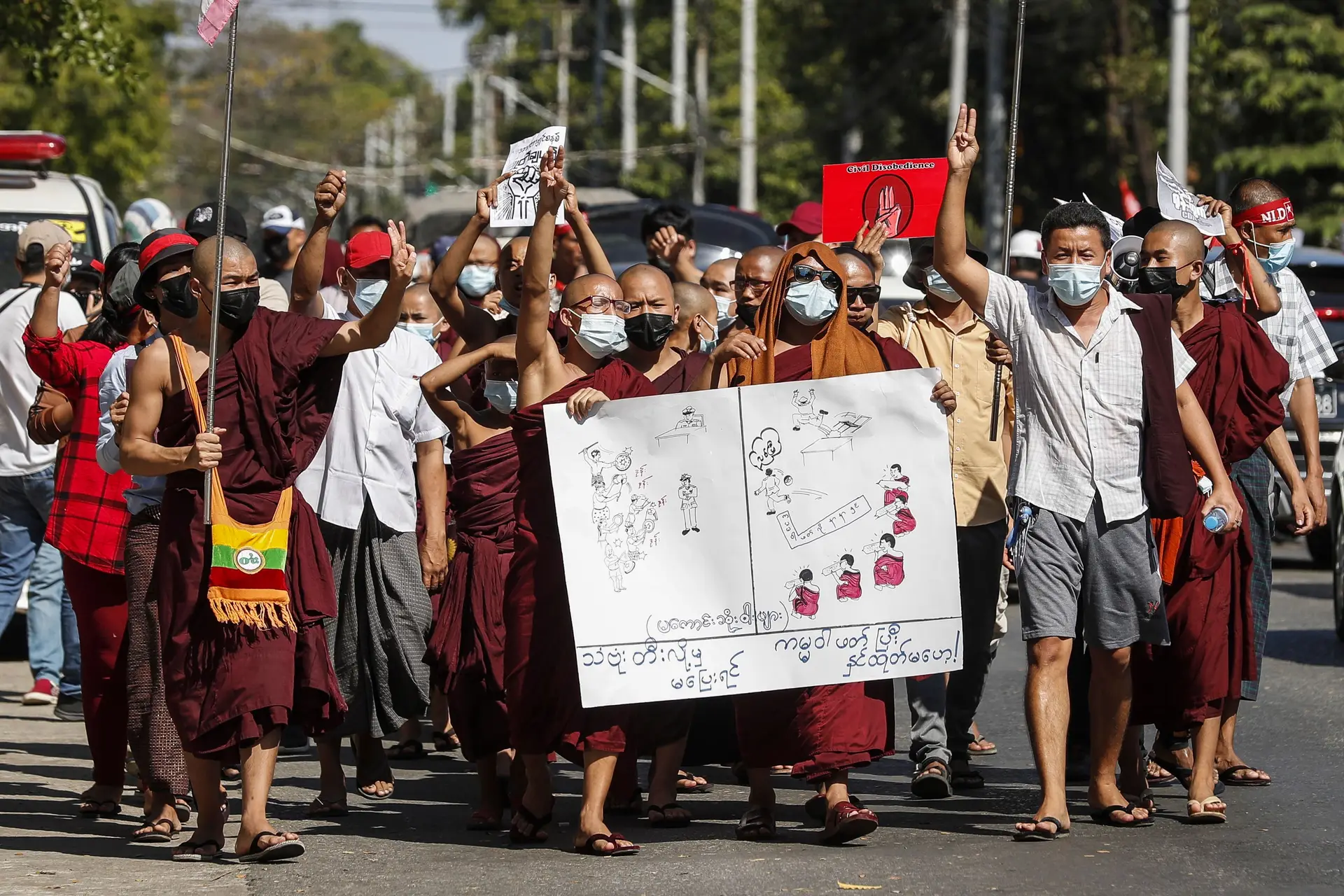 Myanmar. Polícia apresenta mais acusações contra Aung San Suu Kyi