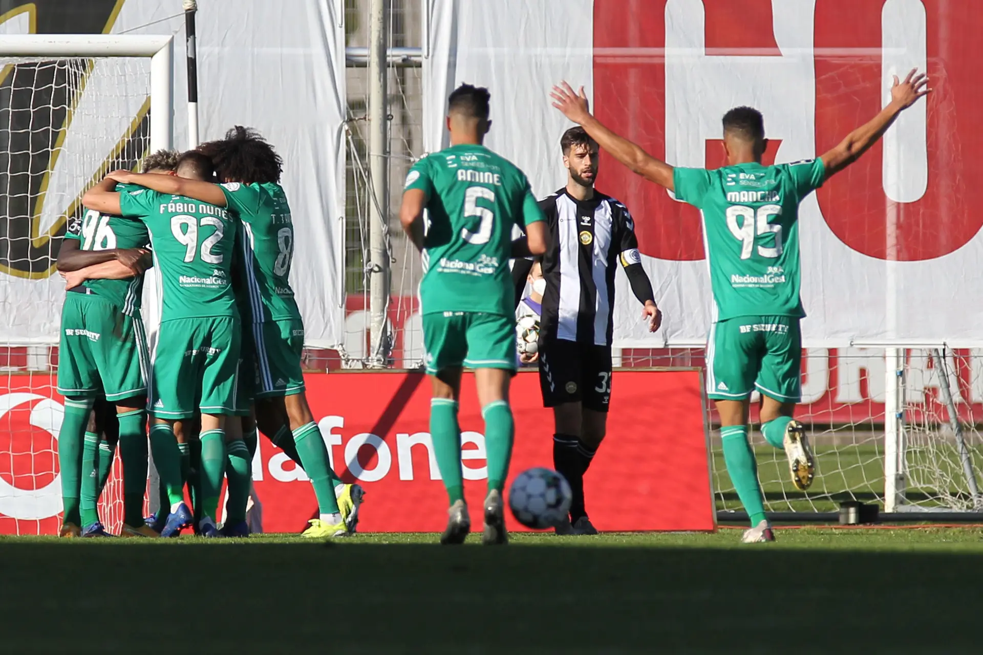 Farense vence Nacional e deixa zona de despromoção da I Liga