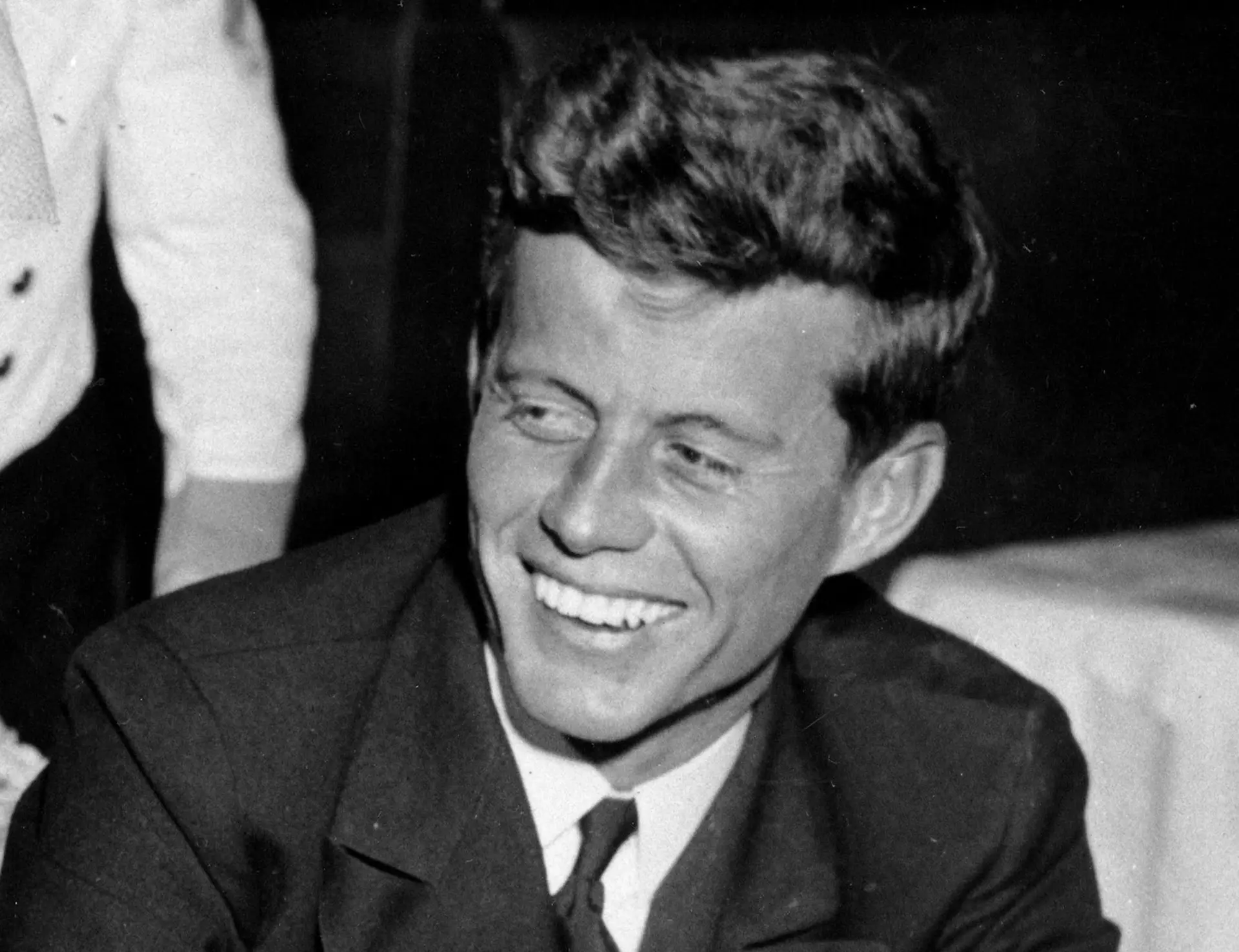 Camisola de Harvard de John F. Kennedy leiloada por mais de 85 mil dólares