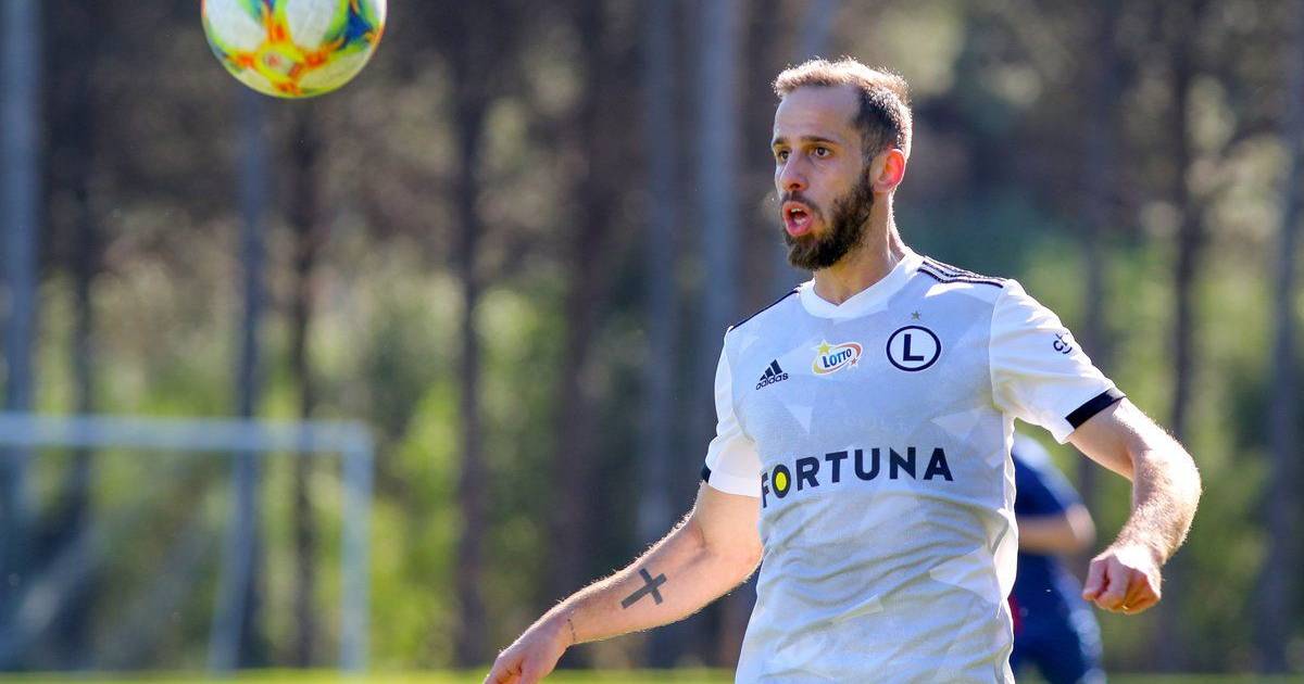 Luís Rocha vai trocar o Legia Varsóvia pelo Cracovia - SIC Notícias