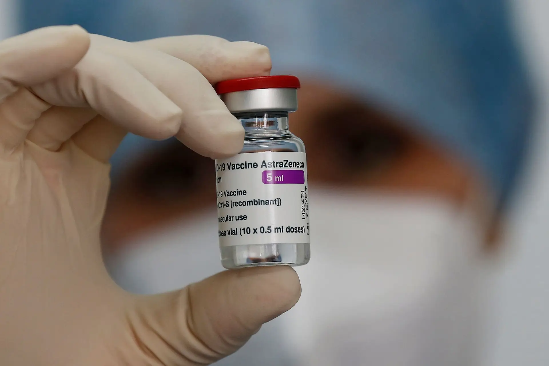 UE vai receber menos de metade das vacinas da AstraZeneca previstas para o segundo trimestre