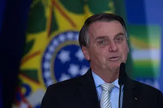 Bolsonaro volta a mudar o ministro da Saúde em pleno pico da pandemia