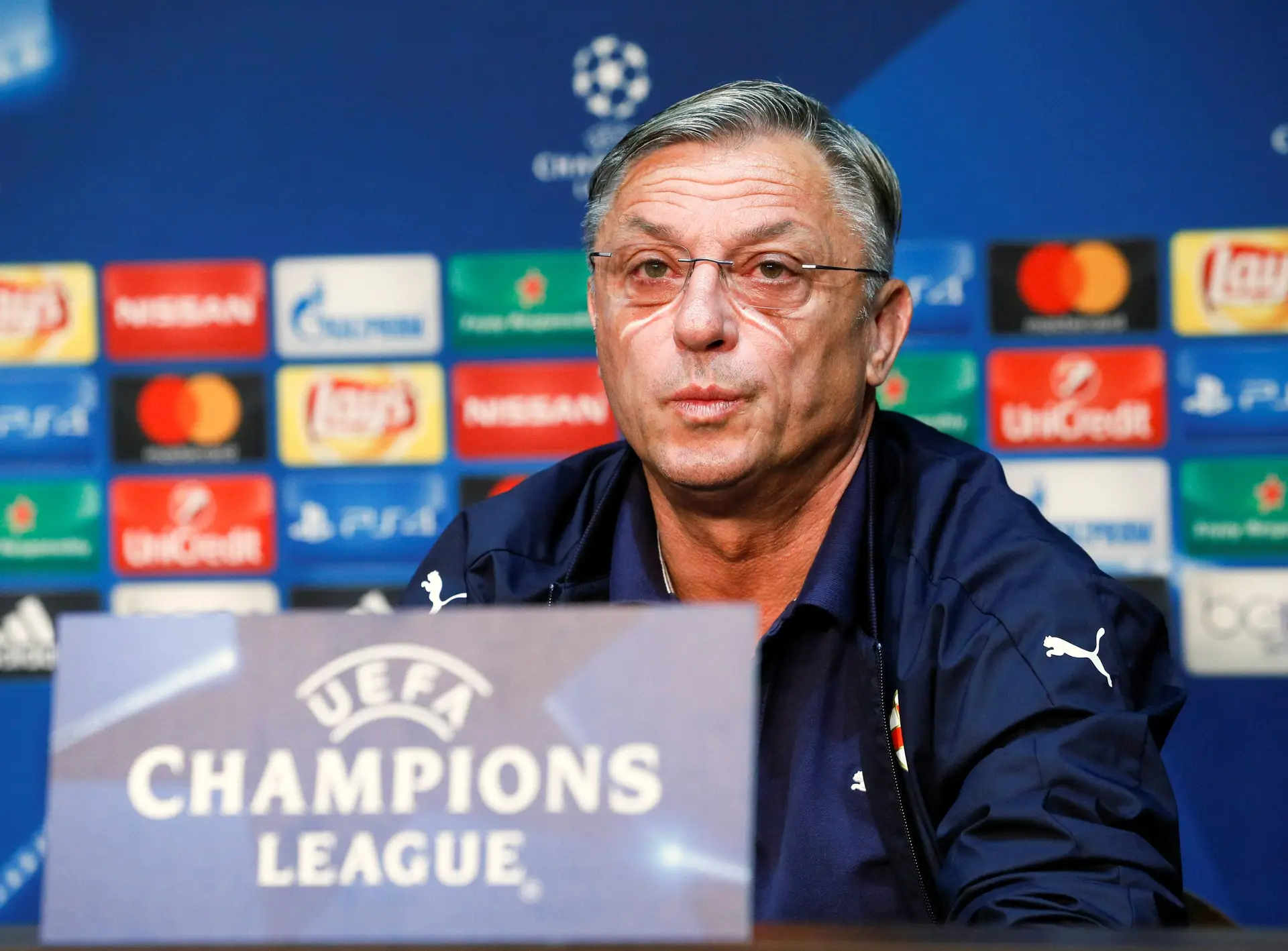 Zlatko Kranjcar, ex-futebolista e selecionador croata, morre aos 64 anos