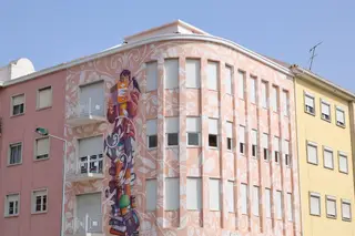 Carlos do Carmo eternizado em mural pintado na freguesida de Alvalade em Lisboa