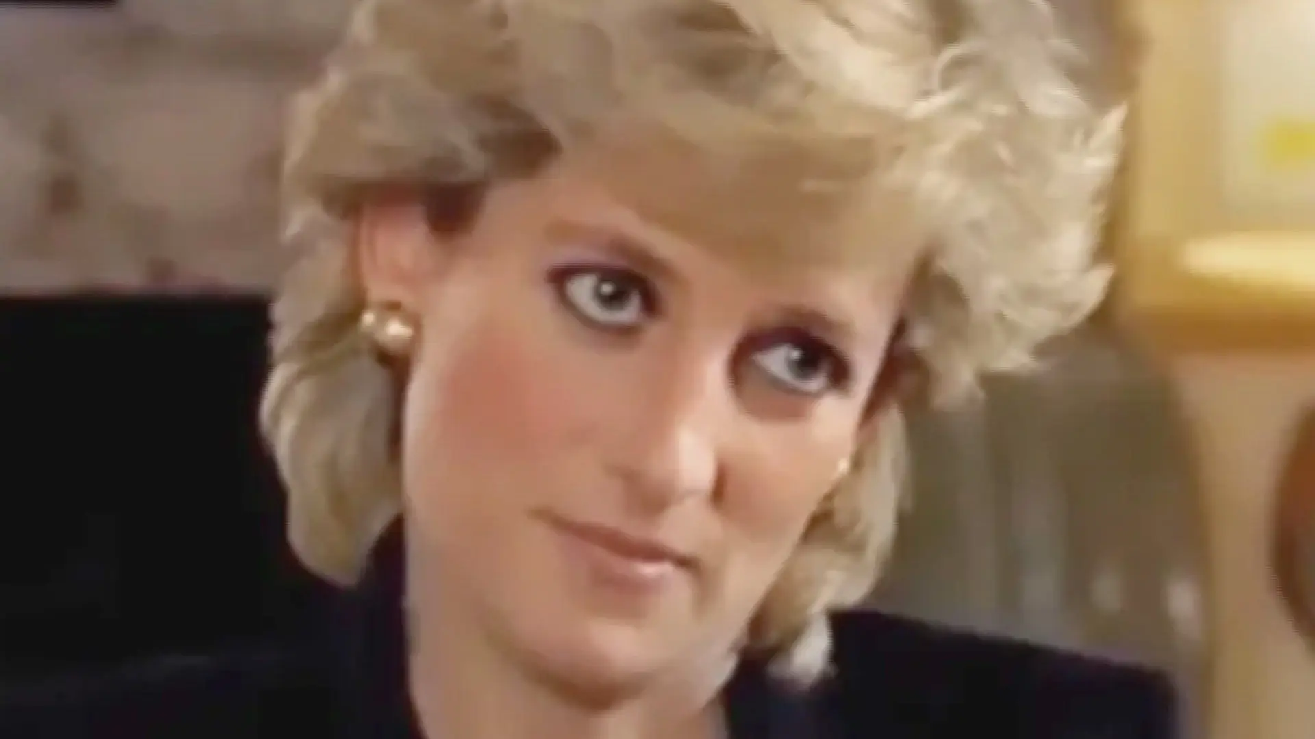 Jornalista da BBC que entrevistou Diana em 1995 desculpa-se e defende-se