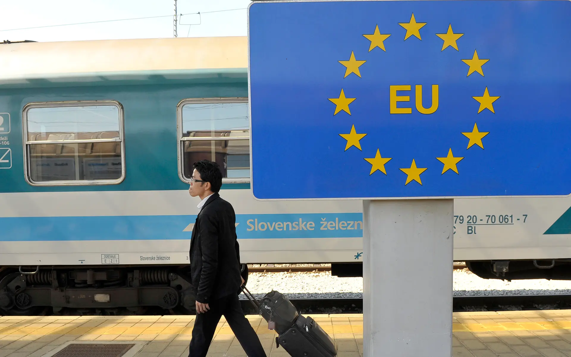 Conselho da UE vota hoje adesão da Bulgária, Roménia e Croácia ao espaço Schengen