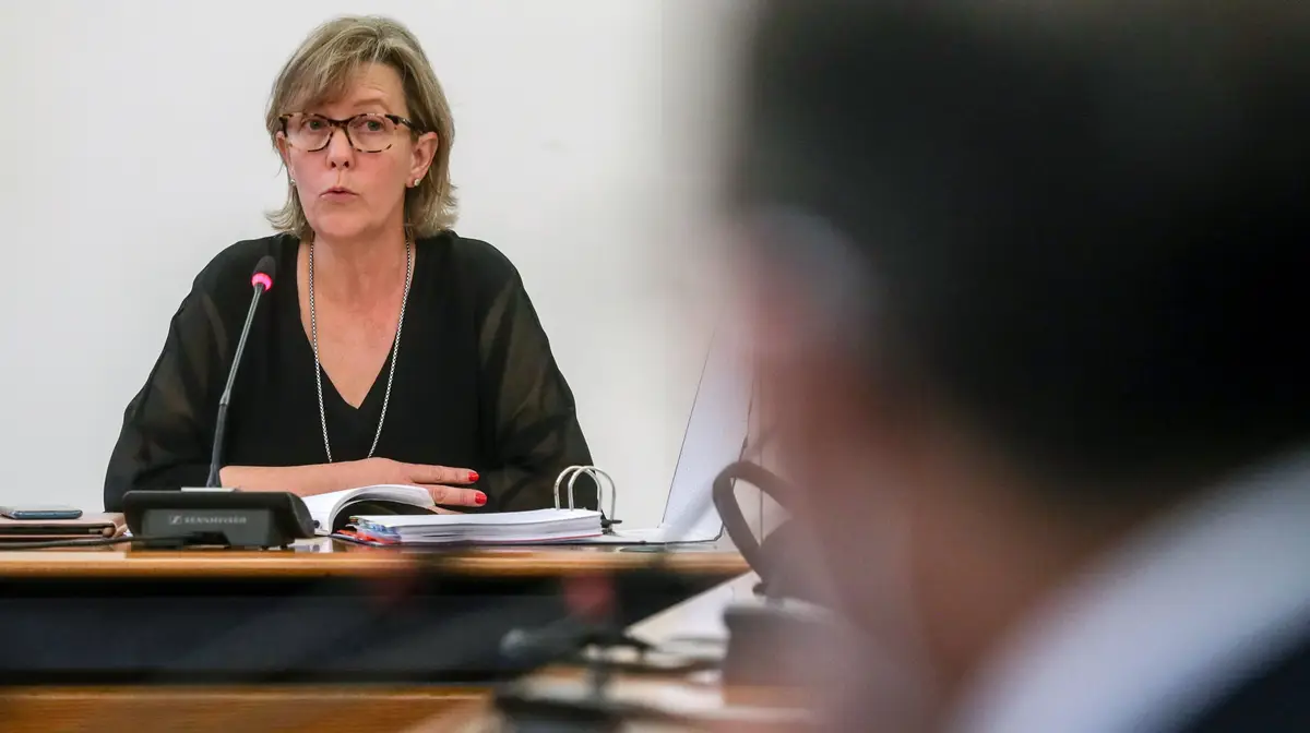 A antiga ministra das Finanças, Maria Luís Albuquerque, fala perante a Comissão Eventual de Inquérito Parlamentar às perdas registadas pelo Novo Banco e imputadas ao Fundo de Resolução, na Assembleia da República, em Lisboa