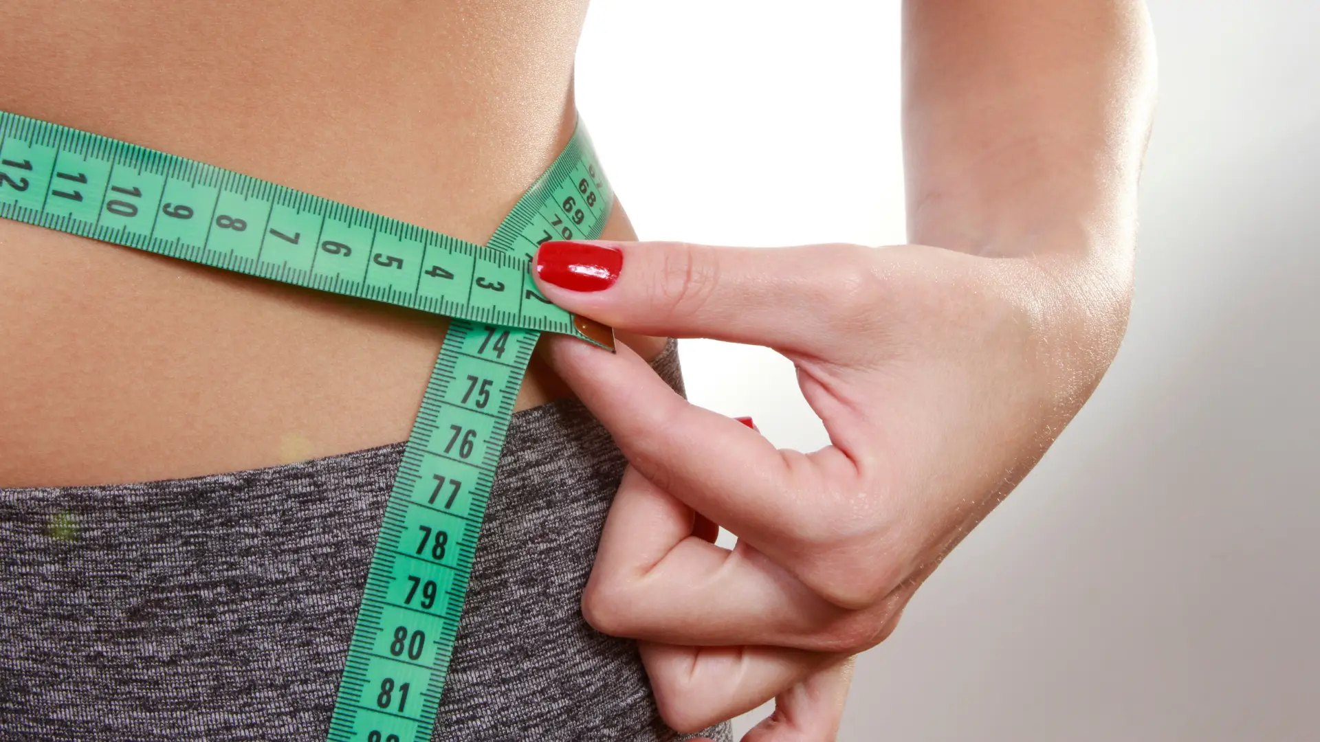 Estudo revela que jejum intermitente é eficaz para perder massa gorda e aumentar rendimento físico