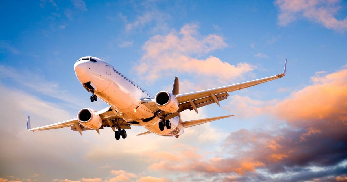 Bruxelas atualiza lista de companhias aéreas proibidas de op