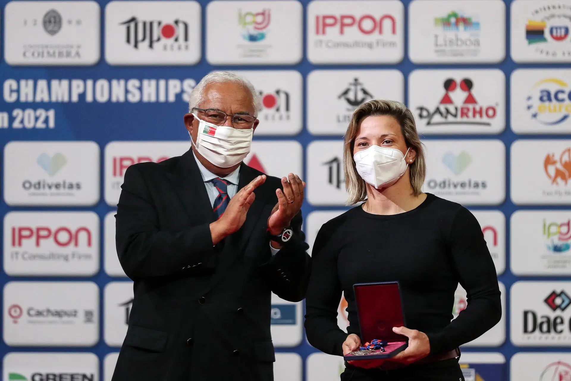 O primeiro-ministro António Costa e a judoca Telma Monteiro