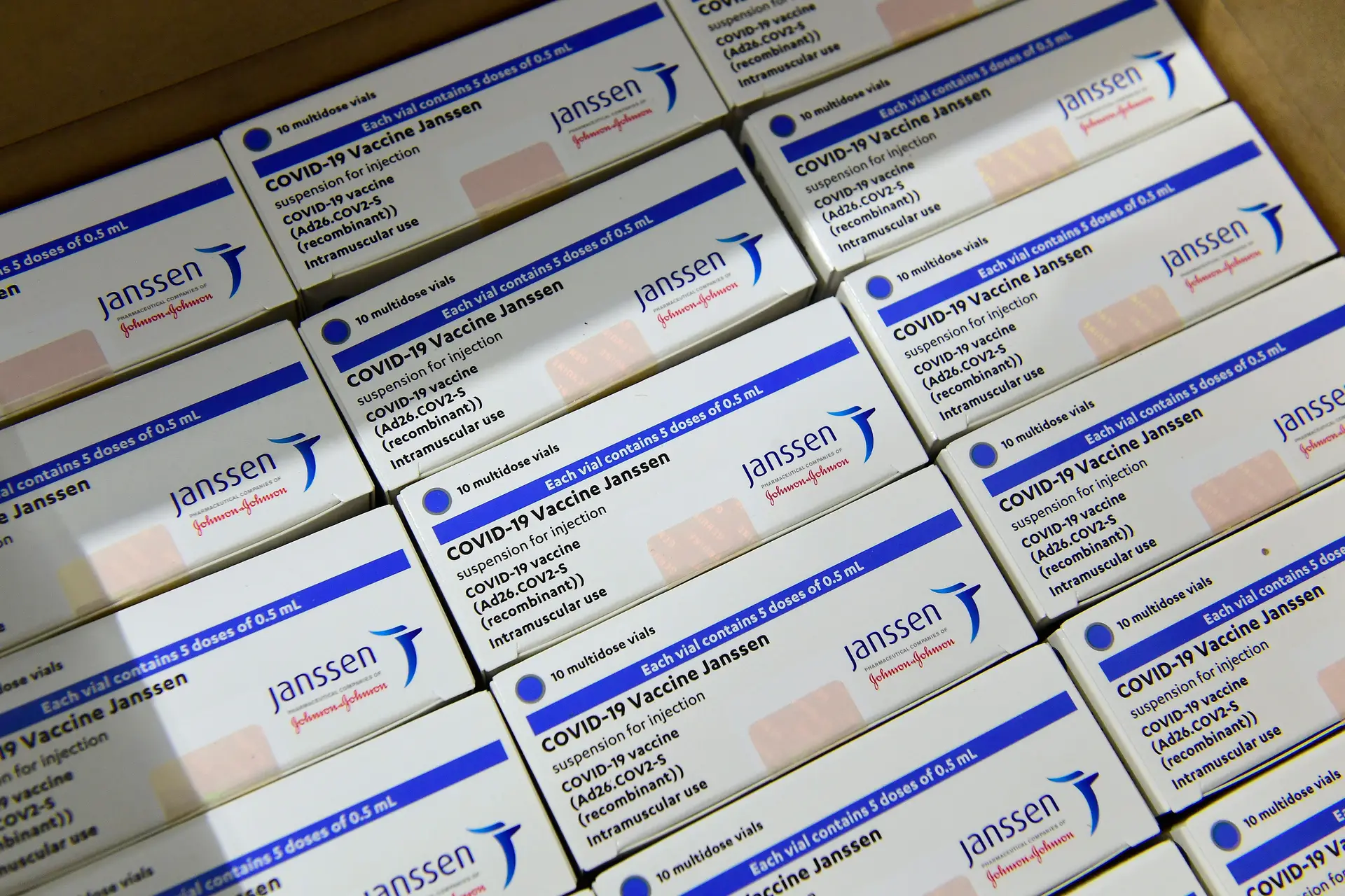 Covid-19. Lote da Johnson & Johnson contaminado por substâncias de outras vacinas