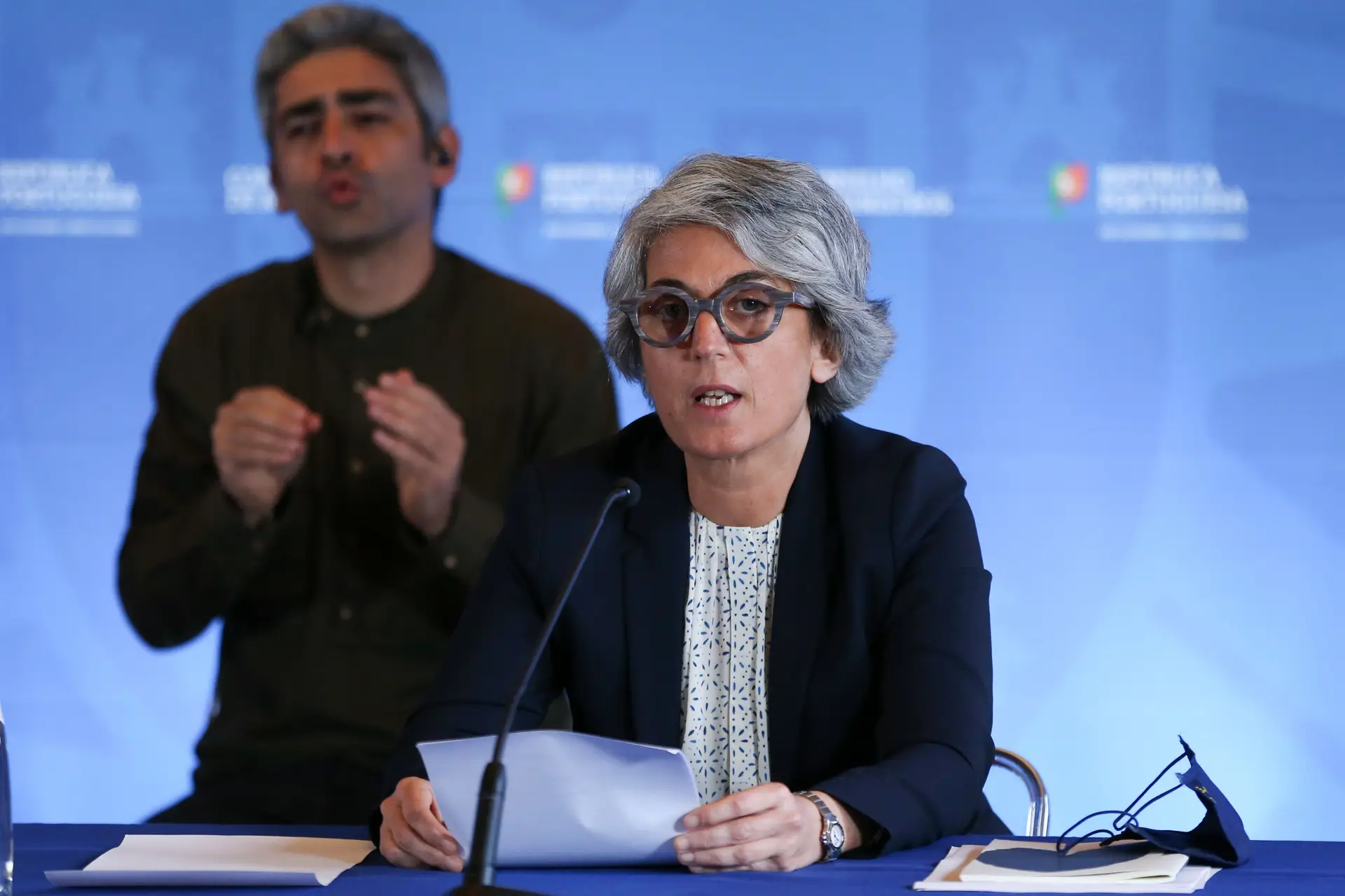 "Estou sempre intranquila enquanto ministra da Cultura"