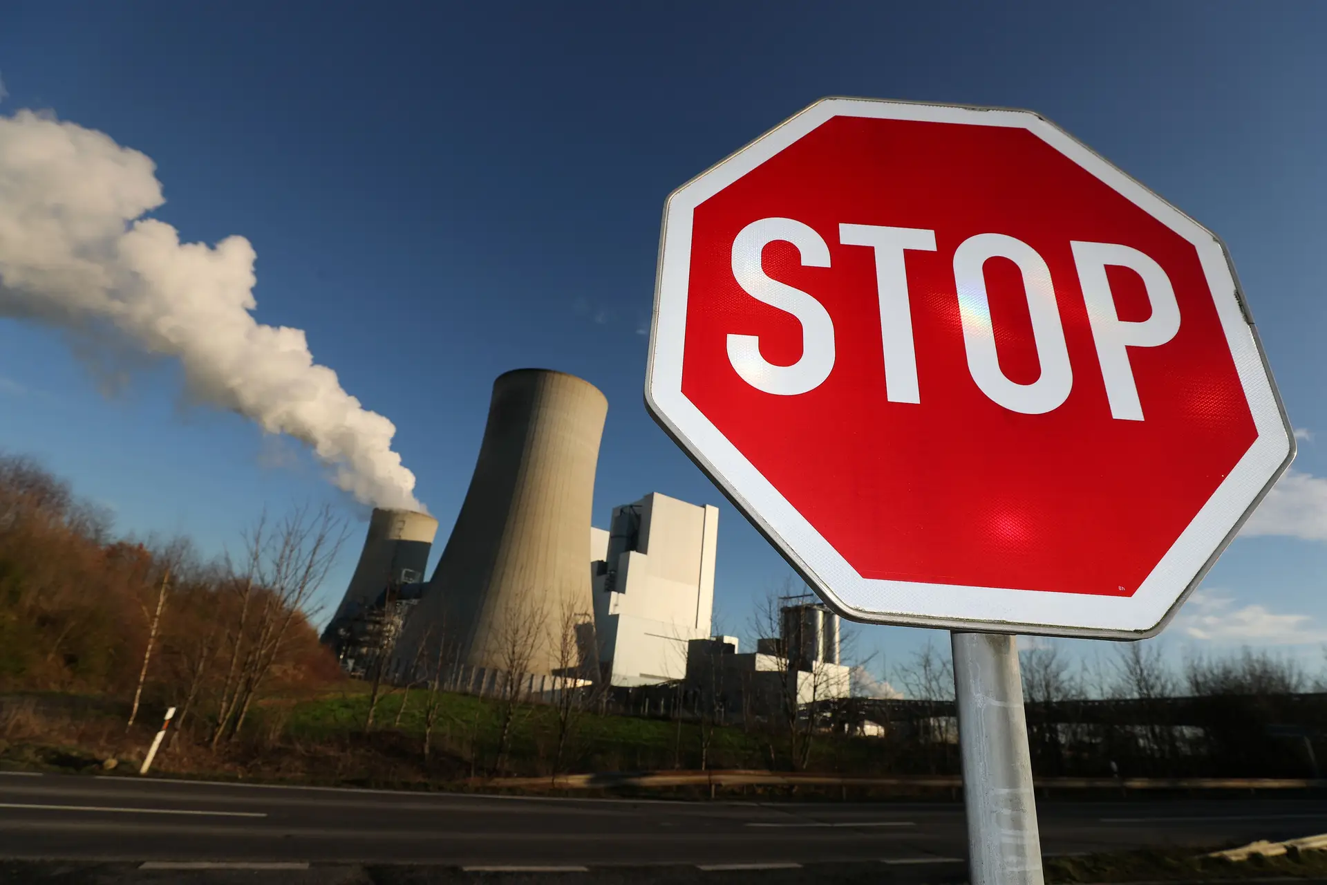 Reduzir 55% das emissões de gases efeitos de estufa até 2030 é suficiente para atingir os objetivos do Acordo de Paris?