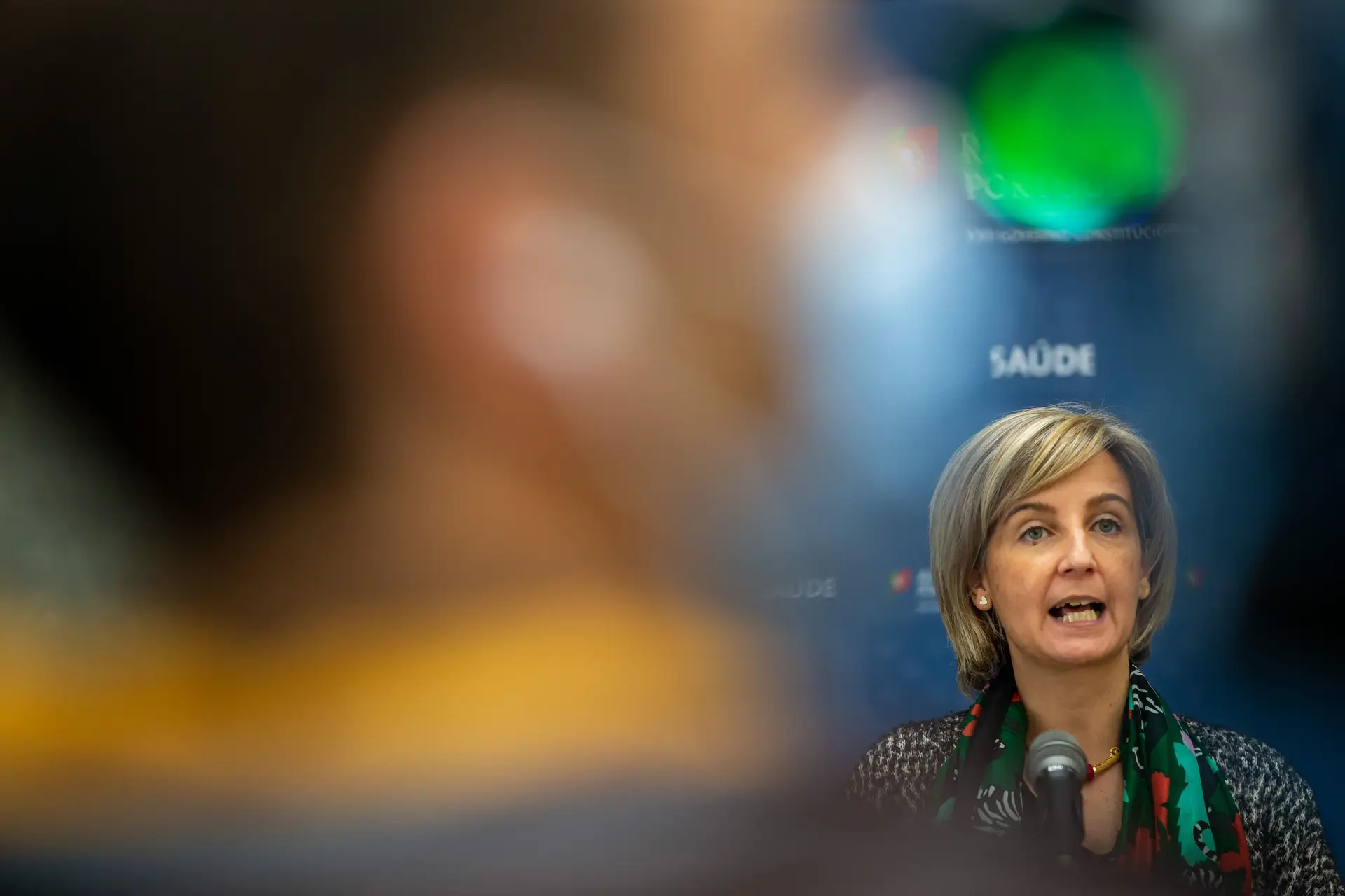 "É necessário continuar a compensar o aumento de contactos", avisa ministra da Saúde