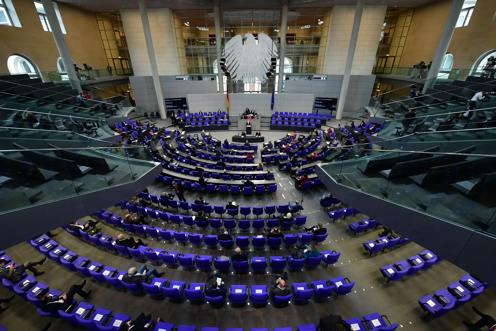 Covid-19. Alemanha investiga "lista de morte" a deputados que aprovaram plano de emergência