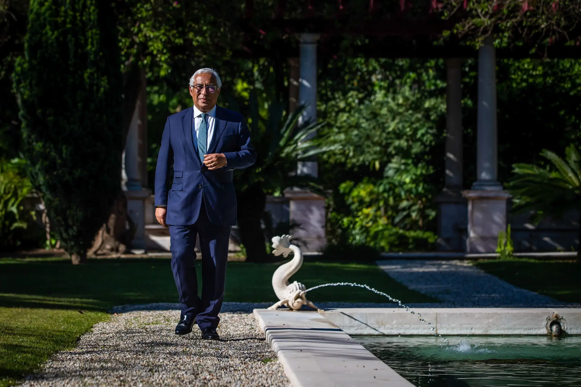 Costa sobre as vacinas: "Problema crucial centra-se na capacidade de produção"