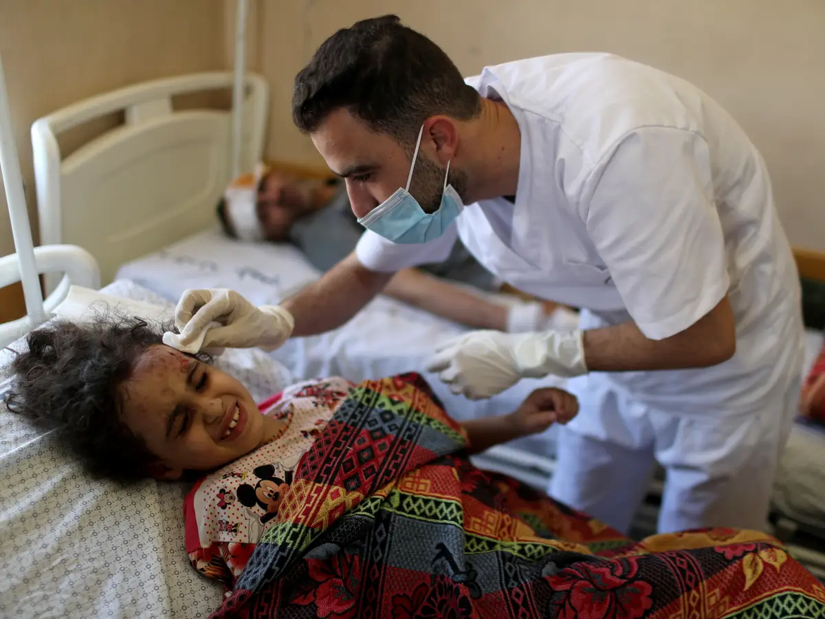 Hamas diz que retirou cerca de 100 doentes do hospital indonésio em Gaza -  SIC Notícias